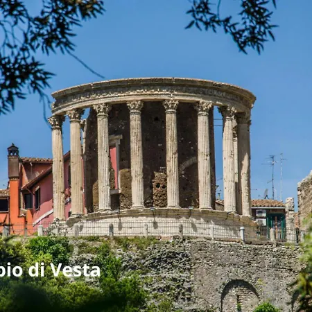 Archetto Al Trevio Tivoli